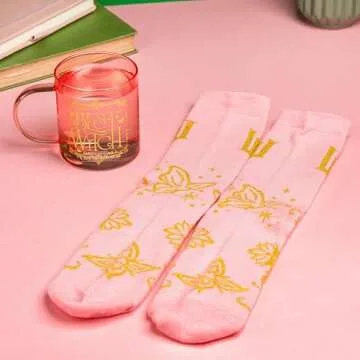 Paladone Wicked Movie Glass Mug & Socks Gift Set - Officially Licensed Disney Gift Fans, Pink Tinted The Best Witch of All Mug & Cozy Emerald City Ankle Socks