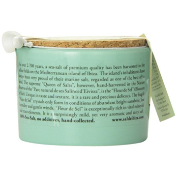 Sal de Ibiza Fleur de Sel im Steintopf - Elevate Your Cooking