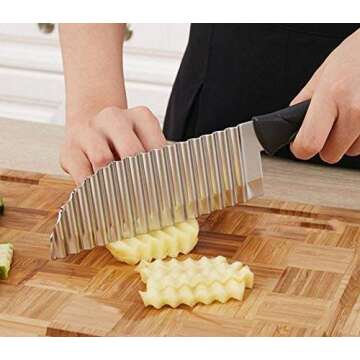 LaLiHa Crinkle Cutter Garnishing Knife - Stainless Steel Zig Zag Kitchen Tool