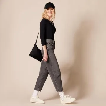 Amazon Essentials Women's Classic-Fit Long-Sleeve Crewneck T-Shirt (Available in Plus Size), Black, Large