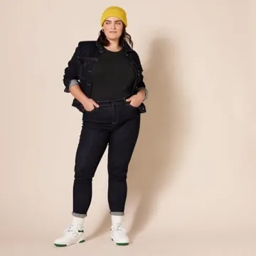 Amazon Essentials Women's Classic-Fit Long-Sleeve Crewneck T-Shirt (Available in Plus Size), Black, Large