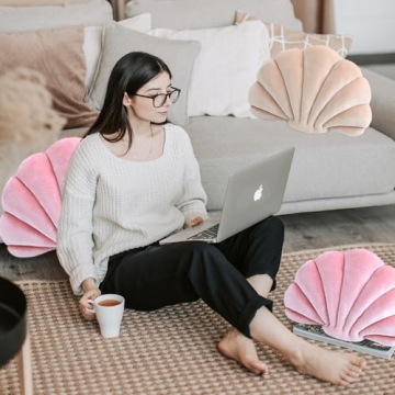 XIAIJIA Seashell Decorative Pillow - Coastal Decor Accent