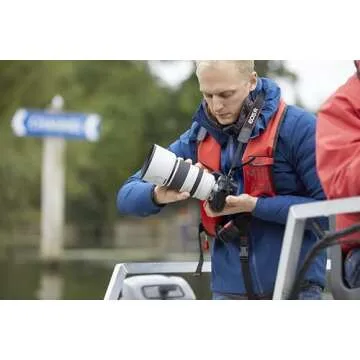 Canon RF 70-200mm F2.8L is USM Lens - Lightweight telephoto Zoom Designed for The EOS R Series | Travel, Wildlife, News and Sport