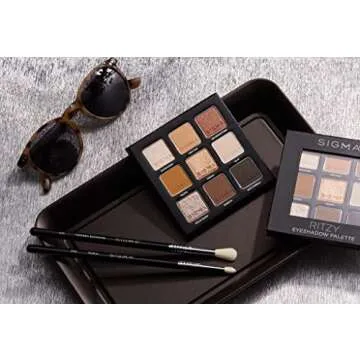 Sigma Beauty Professional E30 Pencil Brush – Pencil Applicator Makeup Brush with Synthetic SigmaTech® Fibers for Flawless Eye Makeup, Eye Brush for Highlighting, Lining, Smudging & Blending (1 Brush)