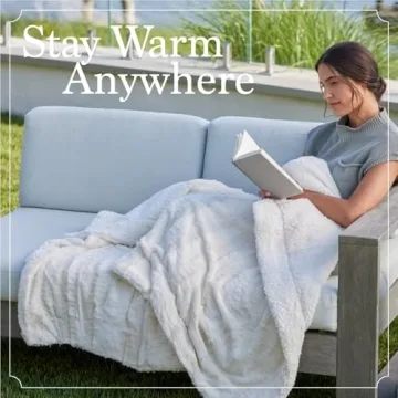 Faux Fur Throw Blanket - Soft & Cozy Home Decor