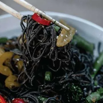 Explore Cuisine Organic Black Bean Spaghetti - Pack of 6 (8 oz) - Easy-to-Make Gluten Free Pasta - High in Plant Protein & Fiber - Vegan, Keto Friendly, Non-GMO, Kosher - 24 Total Servings