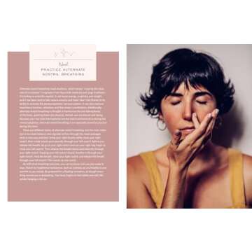 The Moon Cycle Cookbook: A Holistic Nutrition Guide for a Well-Balanced Menstrual Cycle