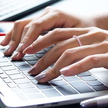 Truly Alpha Ceramic Rings - Chic Pink Wedding Bands