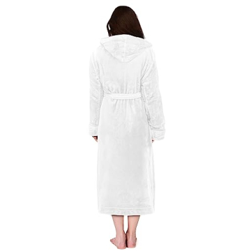 Embrace Luxurious Warmth with Our Hooded Bathrobe