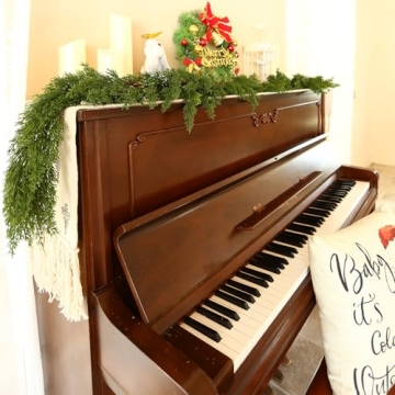 Realistic 6FT Joyhalo Christmas Garland with Lights