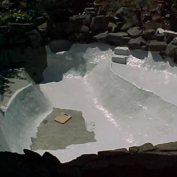 Pond Armor Non-Toxic Pond Shield Epoxy Paint for DIY Projects