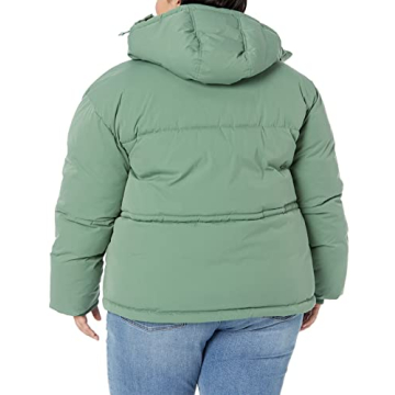 Amazon Essentials Women's Puffer Jacket in Sage Green