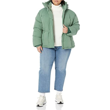 Amazon Essentials Women's Puffer Jacket in Sage Green