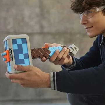 Nerf Minecraft Stormlander Hammer - Dart-Firing Fun