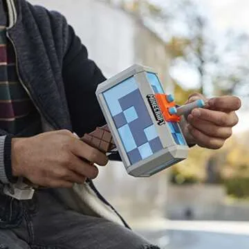 Nerf Minecraft Stormlander Hammer - Dart-Firing Fun