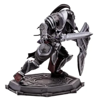 McFarlane Toys World of Warcraft Warrior/Paladin Collectible Figure