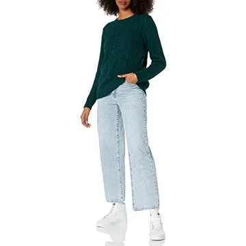 Comfortable Deep Green Fisherman Cable Sweater for Women