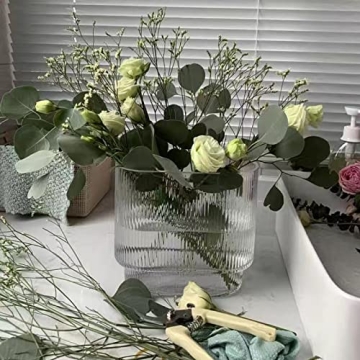 Elegant Ribbed Glass Flower Vase for Stylish Decor