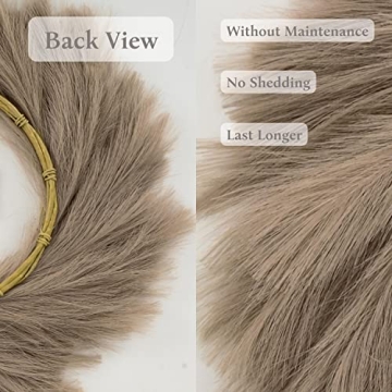 Charming Pampas Grass Wreath for Year-Round Decor