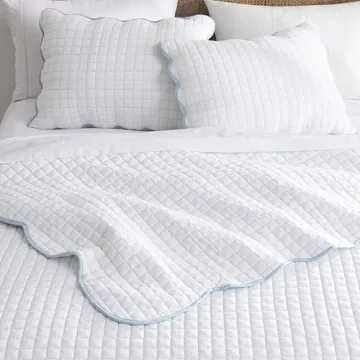 WDCOZY White King Size Quilt Set, Lightweight Farmhouse Style