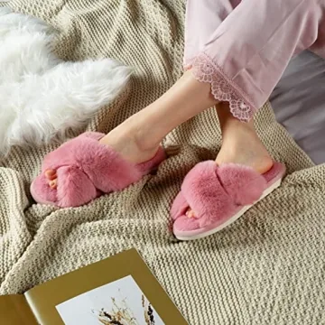 Cozy Parlovable Pink Fuzzy Slippers for Ultimate Comfort