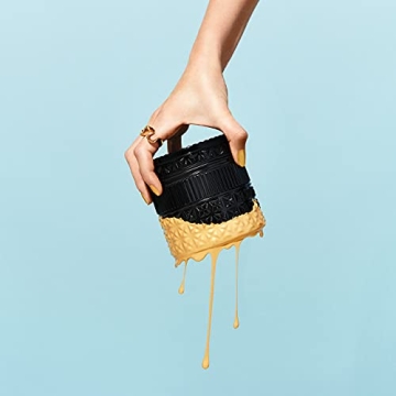 Capri Blue Gilded Muse Candle - Volcano Scented Soy Wax