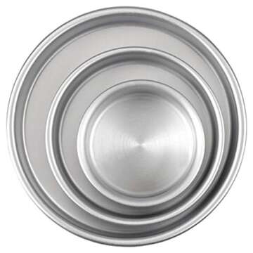 Wilton Aluminum Round Cake Pans, 3-Piece Set with 8-Inch, 6-Inch and 4-Inch Cake Pans