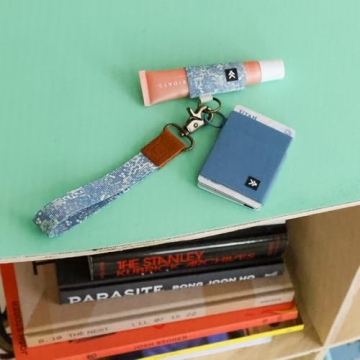 Stylish Thread Wallets Wrist Lanyard Strap for Essentials