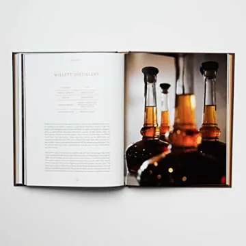 Bourbon [Boxed Book & Ephemera Set]: The Story of Kentucky Whiskey