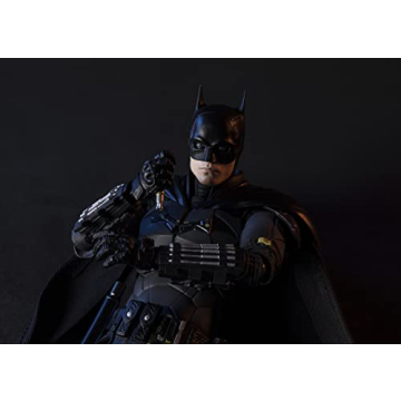 TAMASHII NATIONS Batman (The Batman) Action Figure