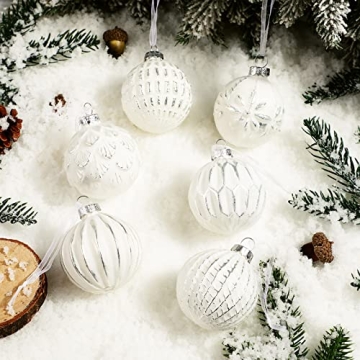 Elegant Vintage Christmas Ornaments - Set of 6 Decorative Balls