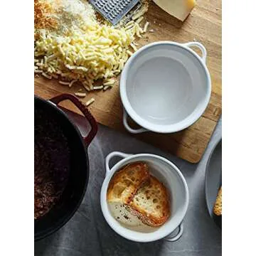 LE TAUCI Soup Bowls with Handles, Ceramic French Onion Soup Bowls 28 Ounces for Soup, Cereal, Chilli, Beef Stew, Stackable Serving Bowls Set, Oven Microwave Dishwasher Safe, Set of 4, White
