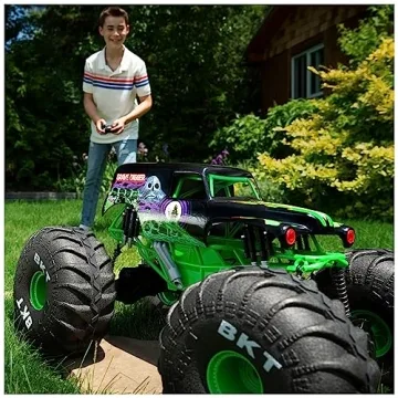 Monster Jam, Official Mega Grave Digger All-Terrain Remote Control Monster Truck, Over 2 Ft. Tall, 1:6 Scale, Kids Toys for Boys and Girls Ages 4 and Up