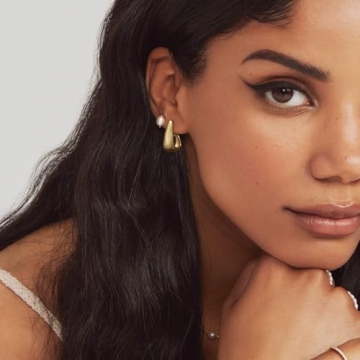 KissYan Gold Hoop Earrings - Lightweight & Chic for Women