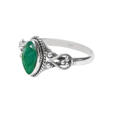Emerald Stone Ring in 925 Sterling Silver - Gifts For Women