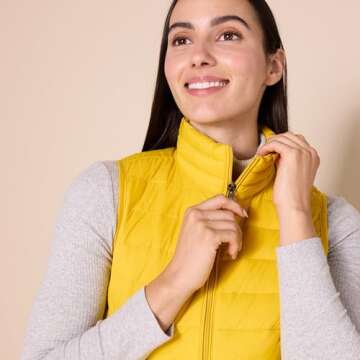 Amazon Essentials Women's Lightweight Water-Resistant Packable Puffer Vest, Yellow, Large