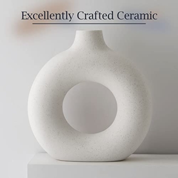 Stylish FORTIVO Ceramic Donut Vase for Modern Decor