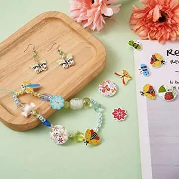 300Pcs Painted Wooden Buttons Insect Theme Poplar Wood Buttons Flower Dragon Fly Butterfly Bee Ladybugs Round Sewing Buttons with Floral Patterns for DIY Sewing Process Decoration