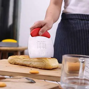Ergonomic Stainless Steel Dough Pastry Scraper for Optimal Baking