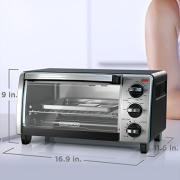 BLACK+DECKER Toaster Oven with Natural Convection and Timer