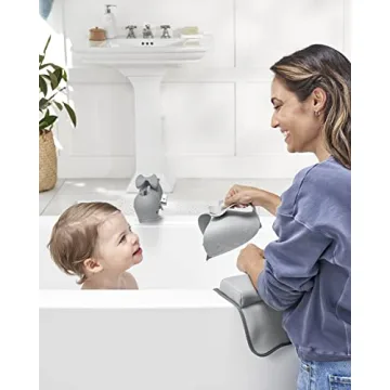 Skip Hop Moby Baby Bath Rinse Cup - Tear-free Fun