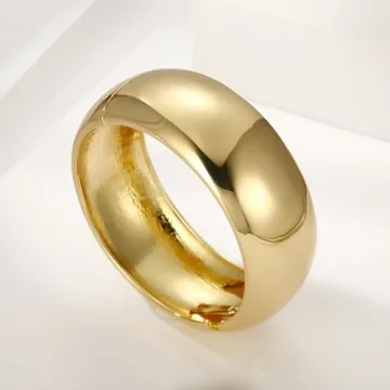 Gold Chunky Bangle Bracelet - Elegant & Versatile Fashion