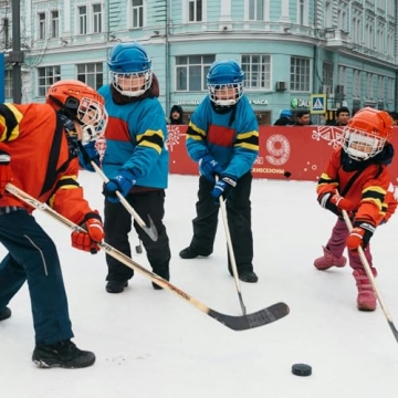 Faswin 18 Pack NHL Official Ice Hockey Pucks with Mesh Bags