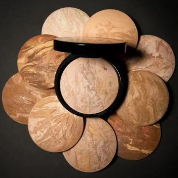 Laura Geller Baked Balance-n-Brighten Powder Foundation