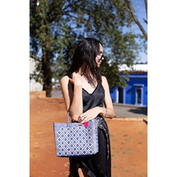 Mixte Medium Woven Crossbody Bag - With Detachable Mesh Pouch, Blue & Beige Beach Bag, Recycled Plastic Purse, Oaxaca Mexican Woven Bag, Artisan Made Resort Bag