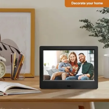 PiPivision 7-inch Digital Photo Frame with Remote Control