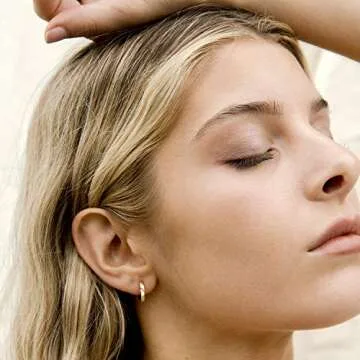 Chic PAVOI Huggie Hoop Earrings - 14K Gold Plated