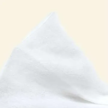 Aveeno Positively Radiant Alcohol Free Makeup Removing Face Wipes, Gentle Non-Comedogenic Facial Cleansing Wipes, 100% Plant Based Home Compostable Wipes, Sulfate Free, 50 Count (2 Packs of 25)