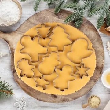 18-Piece Christmas Cookie Cutter Set for Festive Baking