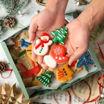 18-Piece Christmas Cookie Cutter Set for Festive Baking